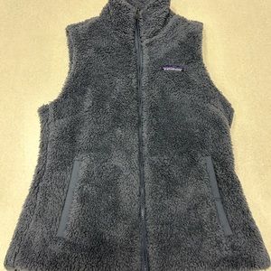 Patagonia women’s Los Gatos Fleece Vest in blue , size small
